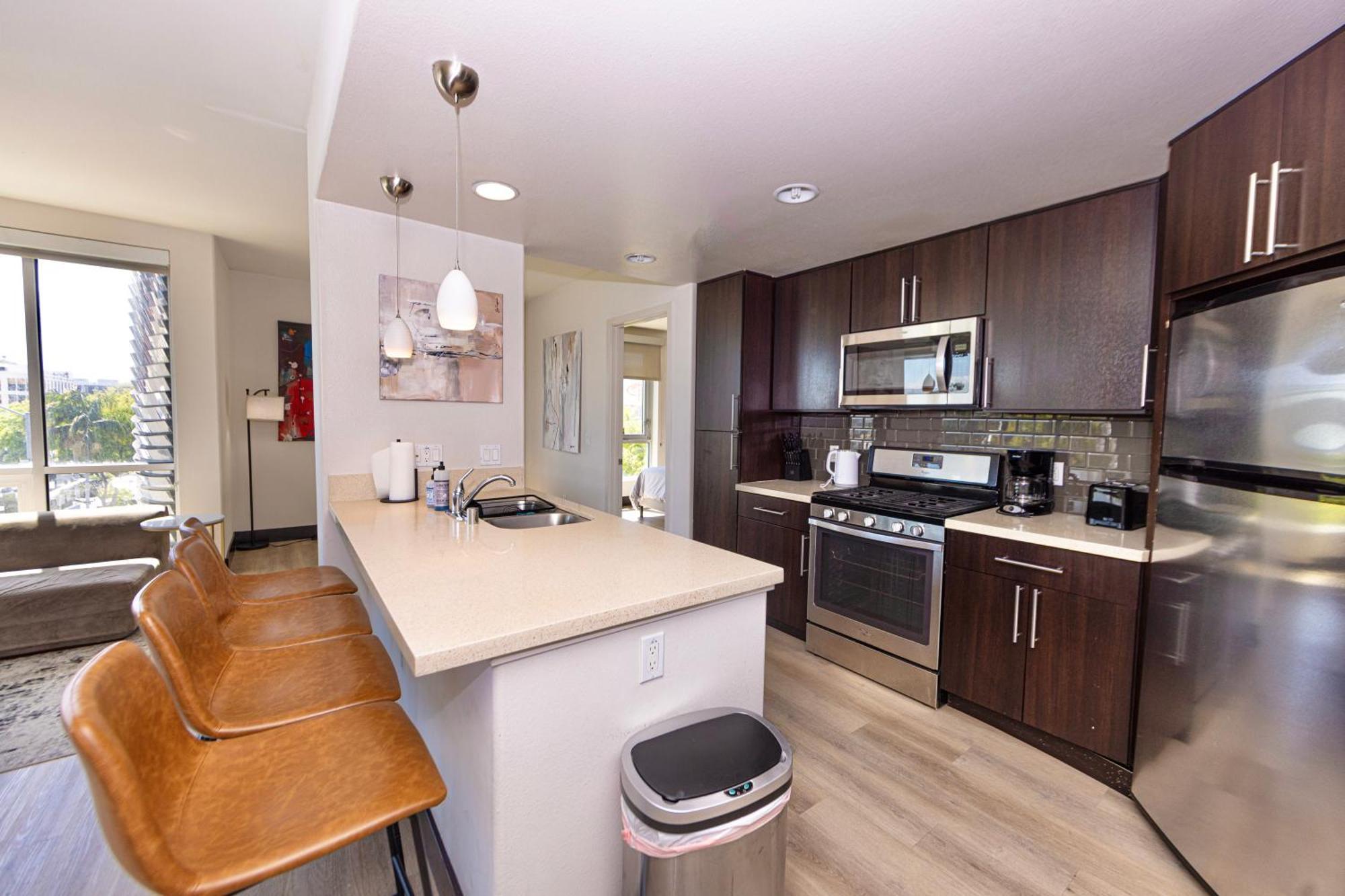 2br Weho Modern Luxury Townhouse Apartment *